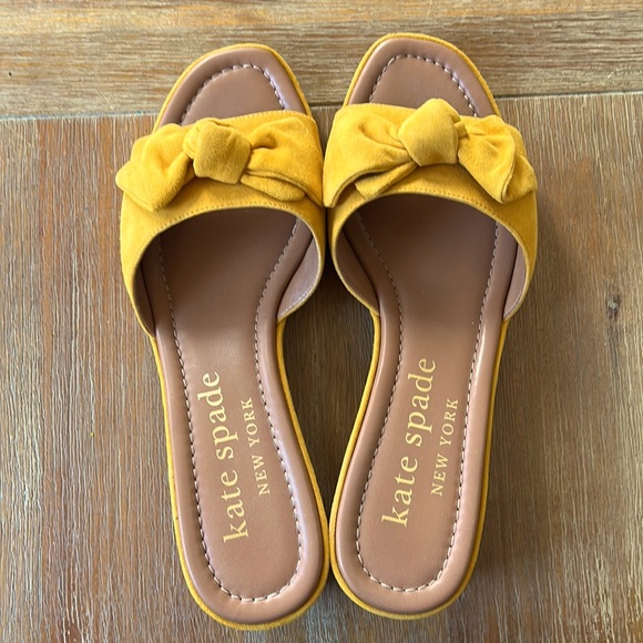 Kate Spade yellow bow sandals - Picture 4 of 6
